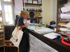 Apple Hostel Bishkek, hotel v destinaci Biškek