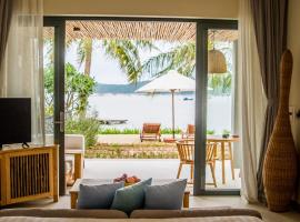 Que Toi Village Resort Phu Yen, hotell sihtkohas Song Cau
