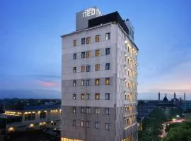 Hotel Neo Gajah Mada Pontianak by ASTON, готель у місті Понтіанак