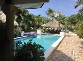 Bananas Apartments Adults Only, hotel v destinaci Palm-Eagle Beach