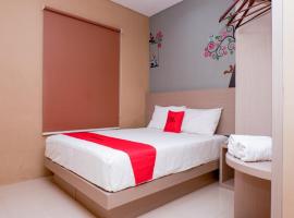 A picture of the hotel: RedDoorz near Java Supermall Semarang