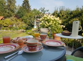 Hotel fotoğraf: Gartenblick