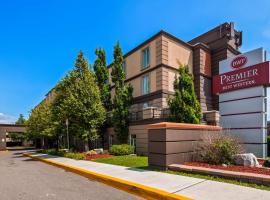 A picture of the hotel: Best Western Premier Toronto Airport Carlingview Hotel