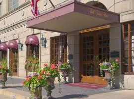 Bell Tower Hotel, hotel em Ann Arbor