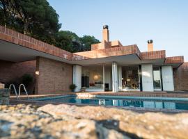 Ξενοδοχείο φωτογραφία: 400m2 swimming pool. Architect Coderch. 35min BCN