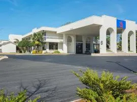 Motel 6-Newnan, GA, hotel in Newnan