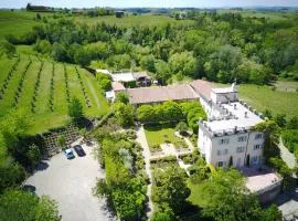 La Villa Hotel
