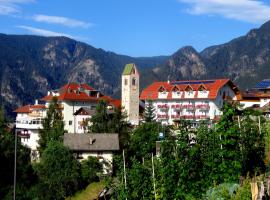 Gasthaus zum Weissen Kreuz, hotel v destinaci Lazfons