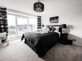 Hotel Foto: Woodlands Luxury 4 Bedroom Townhouse Cults