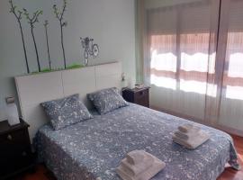 รูปภาพของโรงแรม: Child friendly apartment in the Old Town