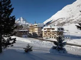 弗拉克松高山度假酒店