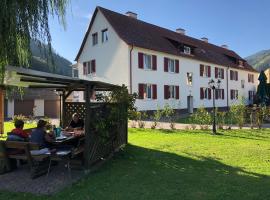 Foto di Hotel: Apartmenthaus Pastner am Teich