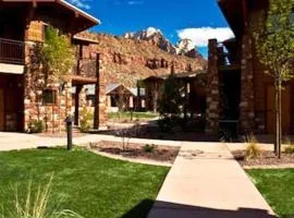 Cable Mountain Lodge