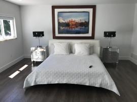 Hotel Photo: Modern South Beach Mansion - Sleeps 10!