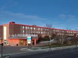 Travelodge by Wyndham Baie Comeau