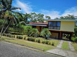 Hotel Photo: Wonderful House by the forest