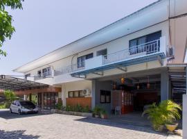 Fotos de Hotel: RedDoorz near Sam Ratulangi Airport Manado