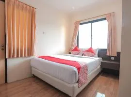 Capital O 141 Fatmawati Cozy Residence