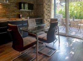 Hotel Photo: Cute sunny apartment KOD1