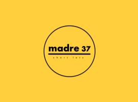 Фотография гостиницы: Madre 37