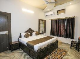 Hotel Photo: OYO 10286 Home Heritage 3BHK Villa Near Hiran Magri