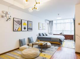 Hotel Foto: Chongqing Yuzhong·JieFangbei· Locals Apartment 00154390