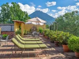 Hotel Las Camelias Inn by AHS, hotel v mestu Antigua Guatemala