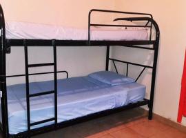 Hotel Photo: Hostal White Water Rafting La Ceiba