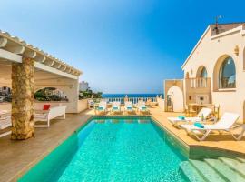 מלון צילום: Cala en Porter Villa Sleeps 10 Pool Air Con WiFi