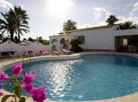 Hotel Foto: Altea Villa Sleeps 10 Pool Air Con WiFi