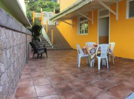 Appt La Rose du Désert, hotel en Terre-de-Haut