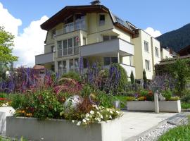 A picture of the hotel: Appartements am Kirchplatz