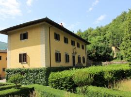 Hotel Foto: Poggiolo-Salaiole Villa Sleeps 10 Pool WiFi