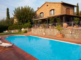 A picture of the hotel: San Marcello Pistoiese Villa Sleeps 8 Pool Air Con