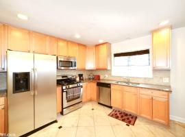 Hotel foto: Entire house in Skokie IL. 5 beds 2 baths