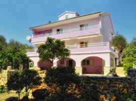 Хотел снимка: Stari Grad Apartment Sleeps 6 WiFi