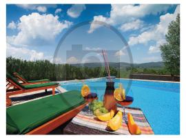 Hotel Foto: Four-Bedroom Holiday Home in Koprivnica