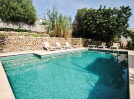 Ξενοδοχείο φωτογραφία: Cozy Cottage in Lloseta with Private Swimming Pool