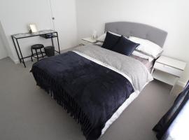 Foto do Hotel: Bright & Spacious 2-Bedroom Flat In Preston Park