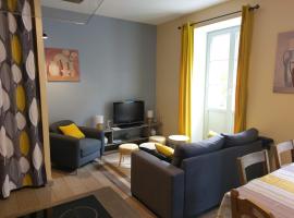 Résidence du Parc avec Sauna, hotel in Eaux-Bonnes