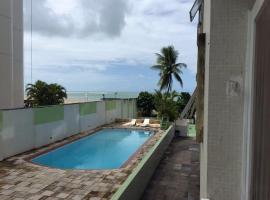 รูปภาพของโรงแรม: Apartamento 3 quartos - Beira Mar