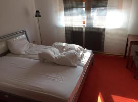 Gambaran Hotel: Am Forchenwald 11