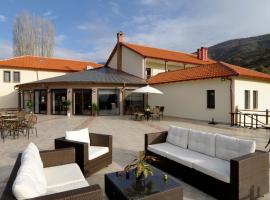 Hotel Mimallones, ξενοδοχείο στον Λαιμό