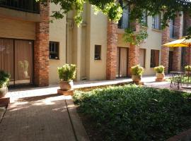 24 Onvrey Guest House, Hotel in Boksburg