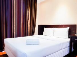 Hotel Photo: 2BR Mangga Dua Apartment with City View By Travelio