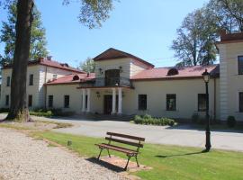 A picture of the hotel: Dworek Korytków