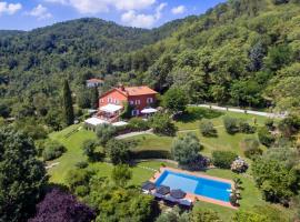 Hotelfotos: San Donato in Collina Villa Sleeps 6 with Pool Air Con and WiFi