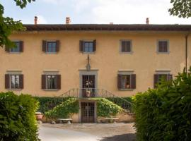 Hotel Photo: Vignole-Olmi Villa Sleeps 12 Pool WiFi