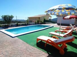 Хотел снимка: Sant Ponc Villa Sleeps 10 Pool