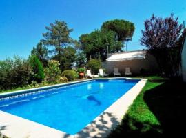 Hotel fotografie: Sant Ponc Villa Sleeps 10 Pool WiFi